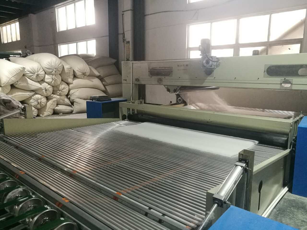 鋪網機